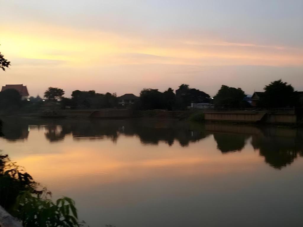 Jidapa Resort Phra Nakhon Si Ayutthaya Exteriör bild