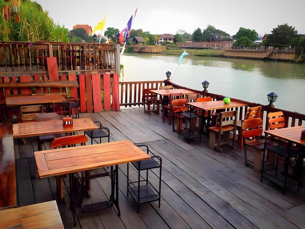 Jidapa Resort Phra Nakhon Si Ayutthaya Exteriör bild
