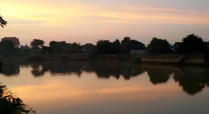 Jidapa Resort Phra Nakhon Si Ayutthaya Exteriör bild