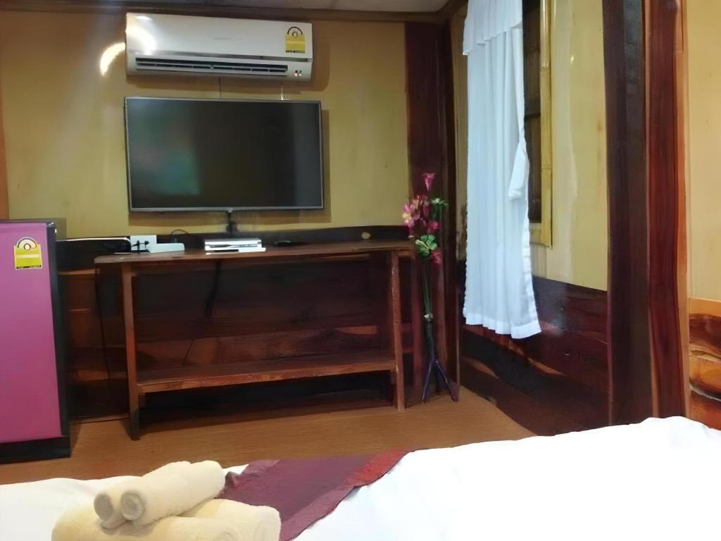 Jidapa Resort Phra Nakhon Si Ayutthaya Exteriör bild