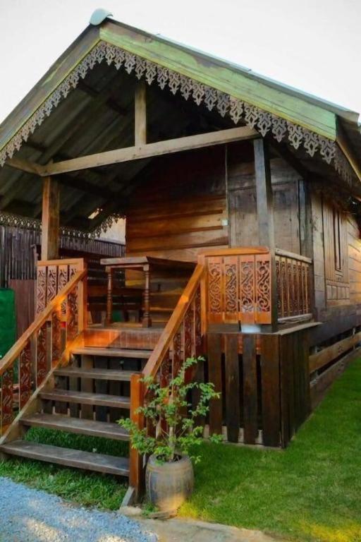 Jidapa Resort Phra Nakhon Si Ayutthaya Exteriör bild