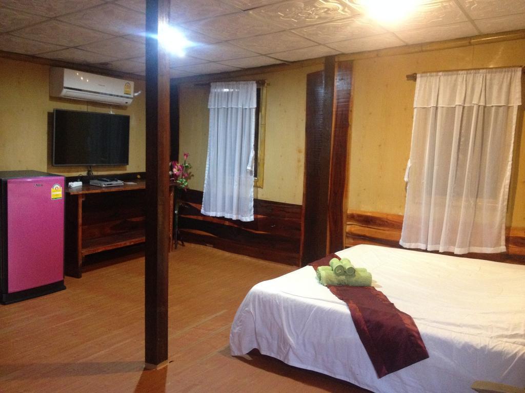 Jidapa Resort Phra Nakhon Si Ayutthaya Exteriör bild
