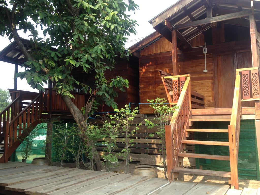 Jidapa Resort Phra Nakhon Si Ayutthaya Exteriör bild